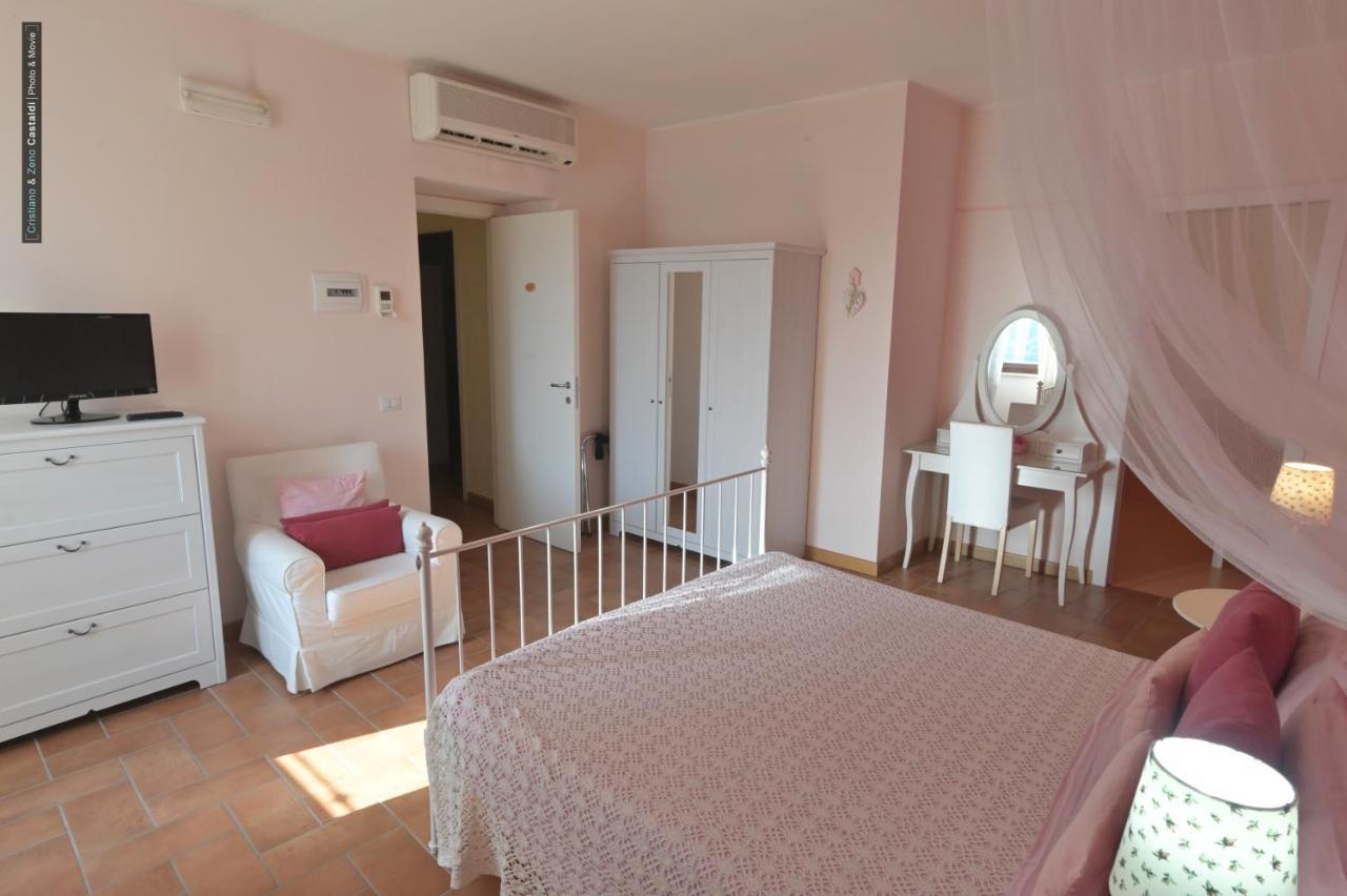 B&B Dimora Paolina Baschi Exterior photo