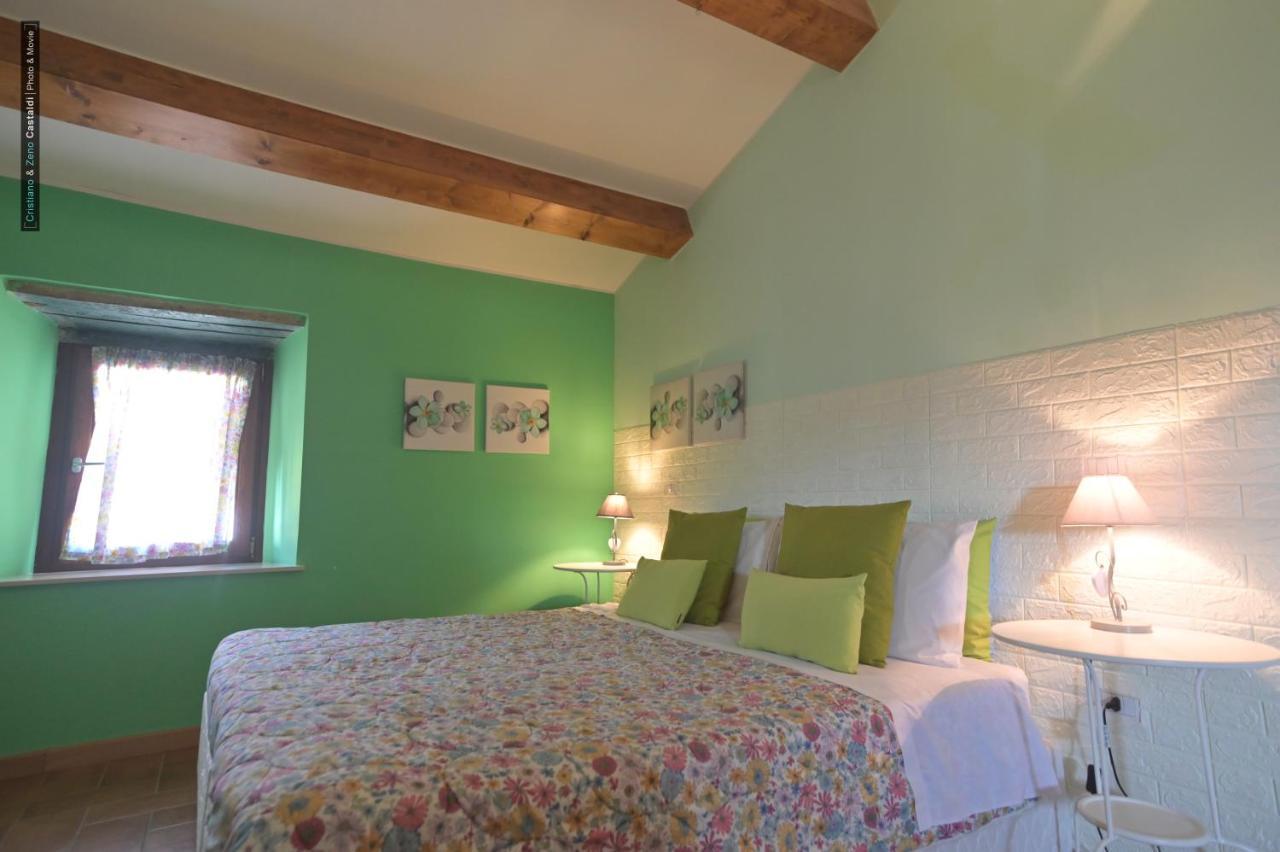 B&B Dimora Paolina Baschi Exterior photo